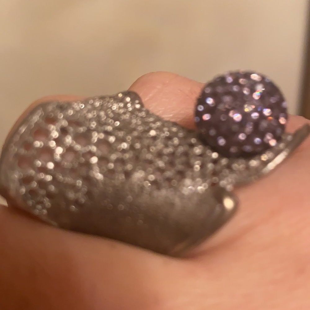 Silver ring - Picture 2 of 7